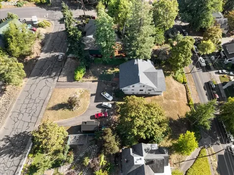 1047 SE Main Street Roseburg OR 97470