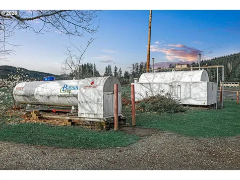 7550 Logsden Road Logsden OR 97357