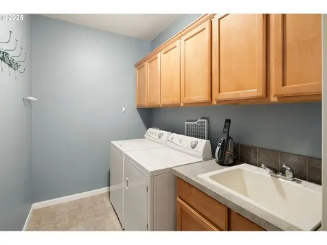 4829 Stagecoach Road Eugene OR 97402