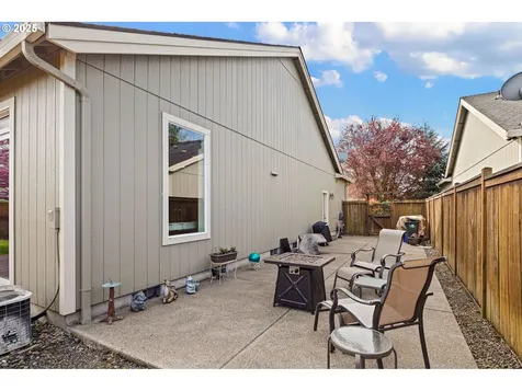4829 Stagecoach Road Eugene OR 97402