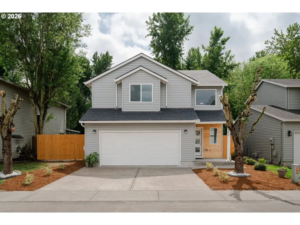 1006 NE Mariners Loop Portland OR 97211