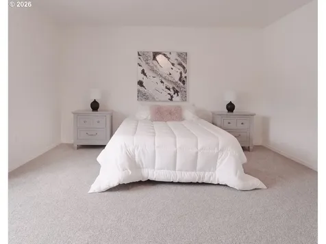1006 NE Mariners Loop Portland OR 97211