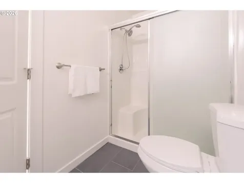 1006 NE Mariners Loop Portland OR 97211