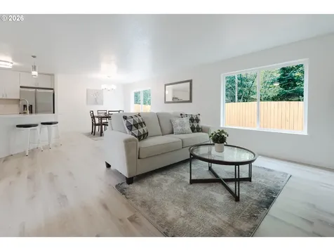 1006 NE Mariners Loop Portland OR 97211