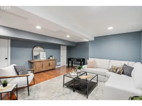 7290 SW Benz Park Court Portland OR 97225
