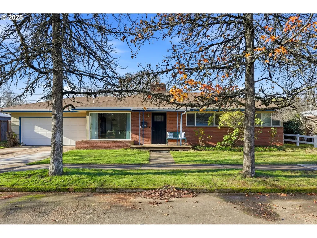 235 NE 111th Avenue Portland OR 97220