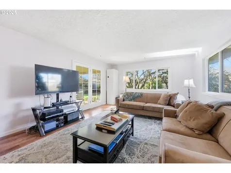 235 NE 111th Avenue Portland OR 97220