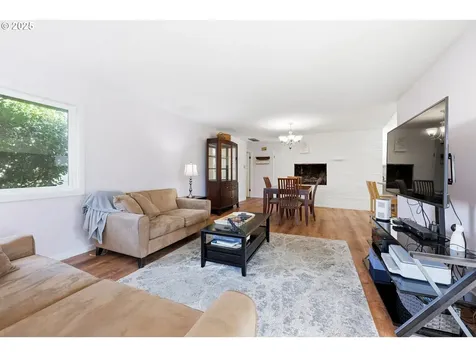 235 NE 111th Avenue Portland OR 97220