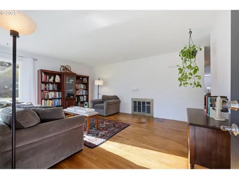 235 NE 111th Avenue Portland OR 97220