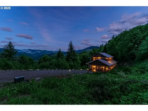 282 Karousel Lane Washougal WA 98671