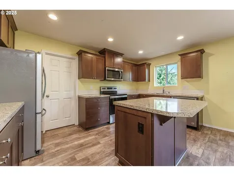 282 Karousel Lane Washougal WA 98671