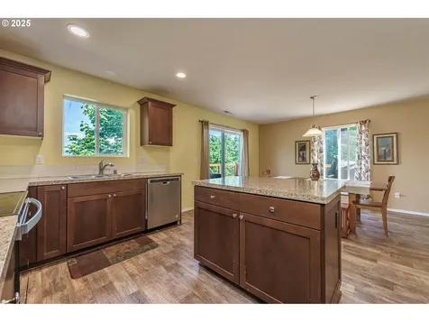 282 Karousel Lane Washougal WA 98671