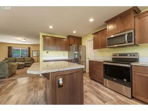 282 Karousel Lane Washougal WA 98671