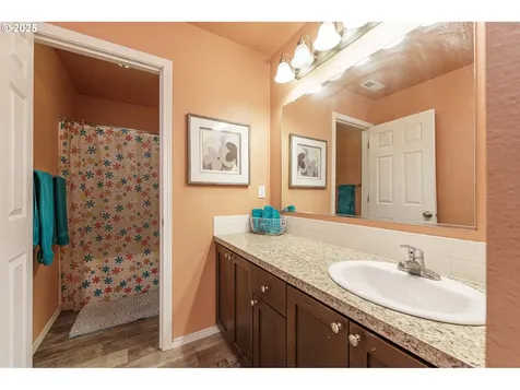 282 Karousel Lane Washougal WA 98671
