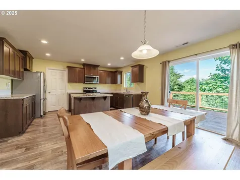 282 Karousel Lane Washougal WA 98671