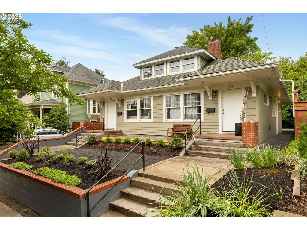 923 NE Tillamook Street Portland OR 97212