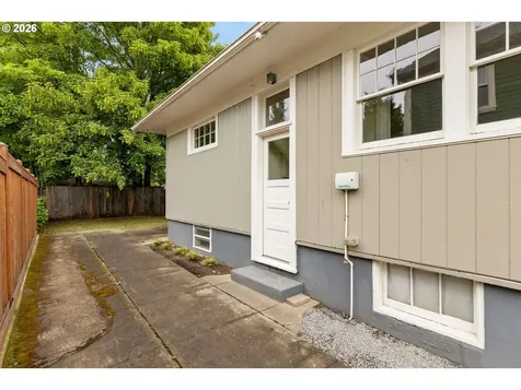 923 NE Tillamook Street Portland OR 97212