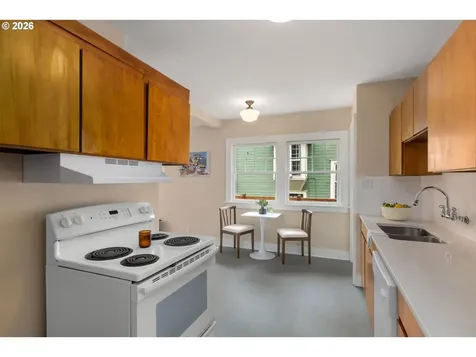923 NE Tillamook Street Portland OR 97212