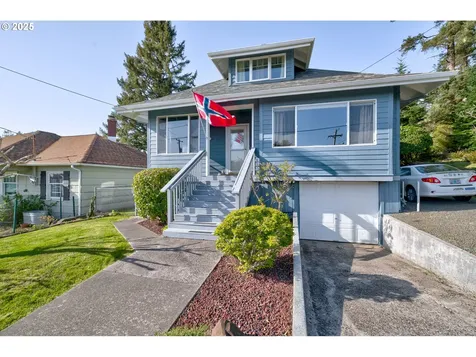 884 Niagara Avenue Astoria OR 97103