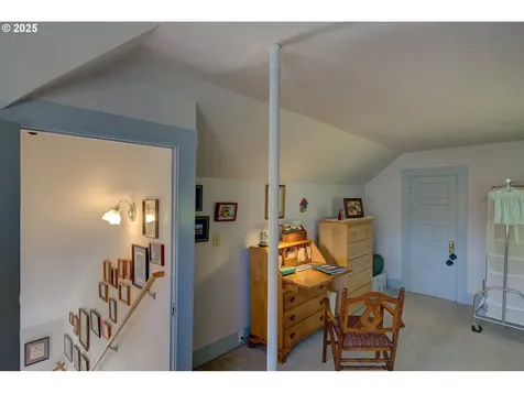 884 Niagara Avenue Astoria OR 97103