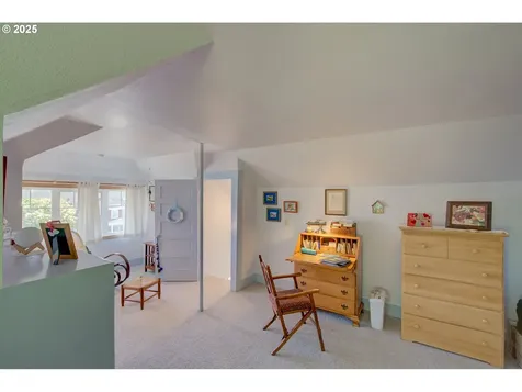 884 Niagara Avenue Astoria OR 97103