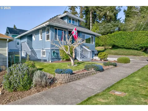 884 Niagara Avenue Astoria OR 97103