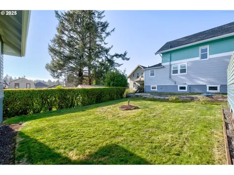 884 Niagara Avenue Astoria OR 97103