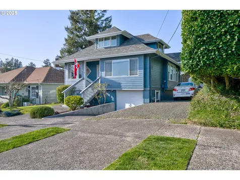 884 Niagara Avenue Astoria OR 97103