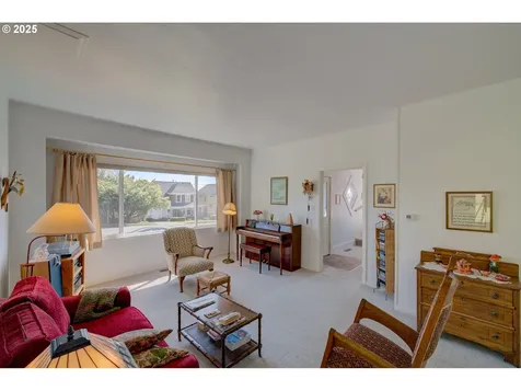 884 Niagara Avenue Astoria OR 97103