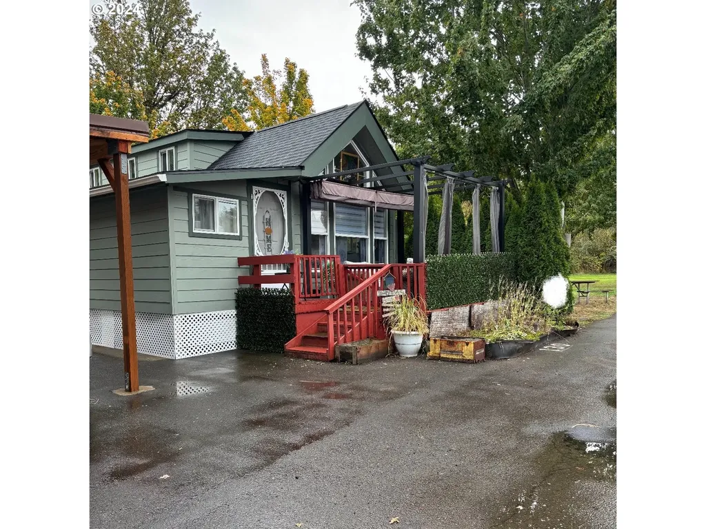 28800 Salmon River Highway Grand Ronde OR 97347