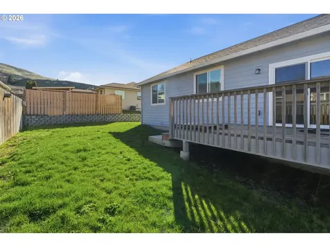 1704 Oakwood Drive The Dalles OR 97058