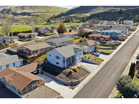 1704 Oakwood Drive The Dalles OR 97058