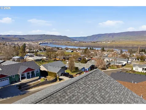 1704 Oakwood Drive The Dalles OR 97058