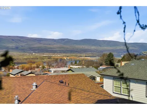 1704 Oakwood Drive The Dalles OR 97058