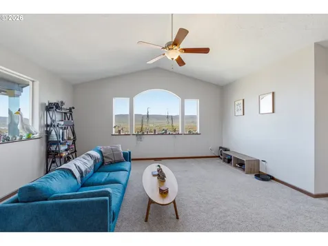 1704 Oakwood Drive The Dalles OR 97058