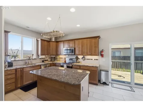 1704 Oakwood Drive The Dalles OR 97058
