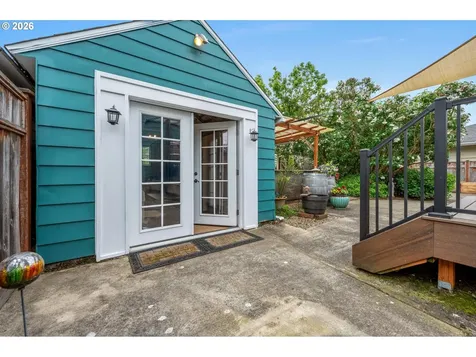 2724 SE 70th Avenue Portland OR 97206
