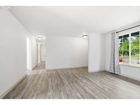 10207 NE 8th Street Vancouver WA 98664