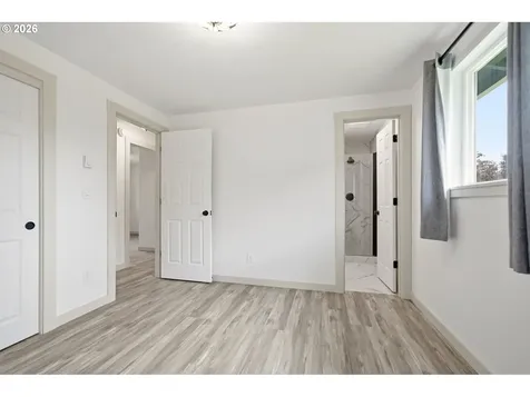 10207 NE 8th Street Vancouver WA 98664