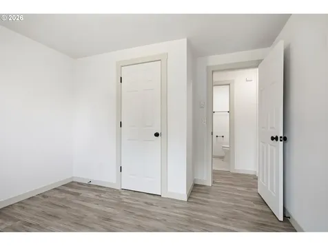 10207 NE 8th Street Vancouver WA 98664