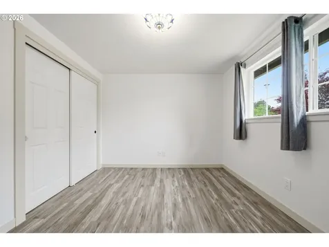 10207 NE 8th Street Vancouver WA 98664
