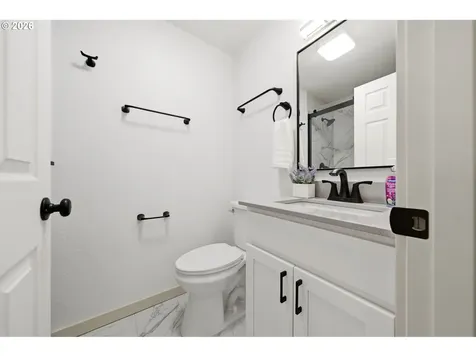 10207 NE 8th Street Vancouver WA 98664