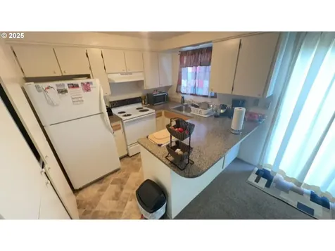 814/816 W Quinalt Street Springfield OR 97477