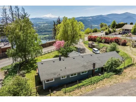 11081 Cook Underwood Road Underwood WA 98651