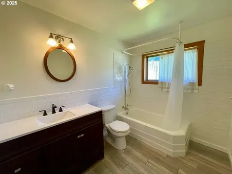 11081 Cook Underwood Road Underwood WA 98651
