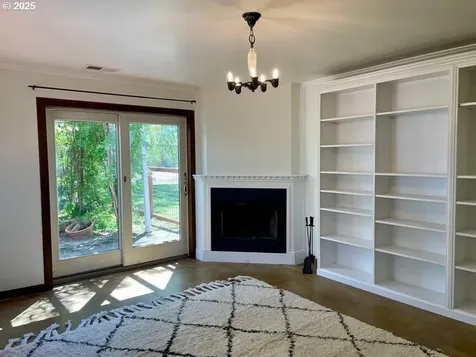 11081 Cook Underwood Road Underwood WA 98651