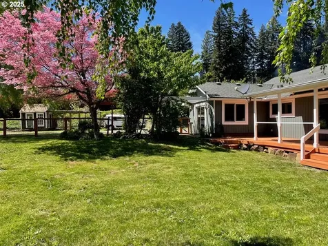 11081 Cook Underwood Road Underwood WA 98651