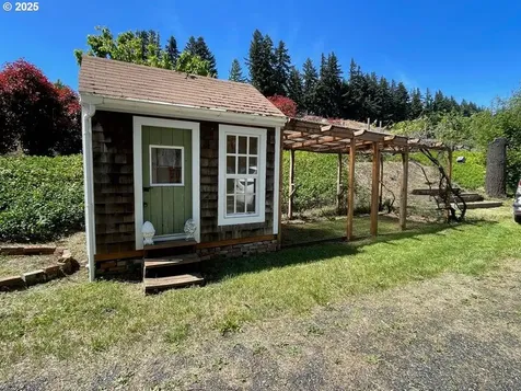 11081 Cook Underwood Road Underwood WA 98651