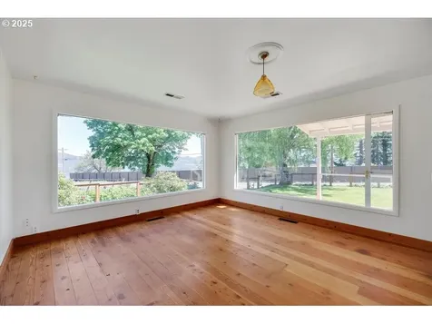 11081 Cook Underwood Road Underwood WA 98651