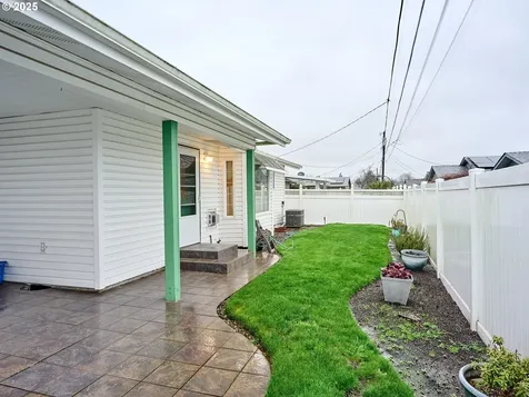 1032 Stanfield Road Woodburn OR 97071
